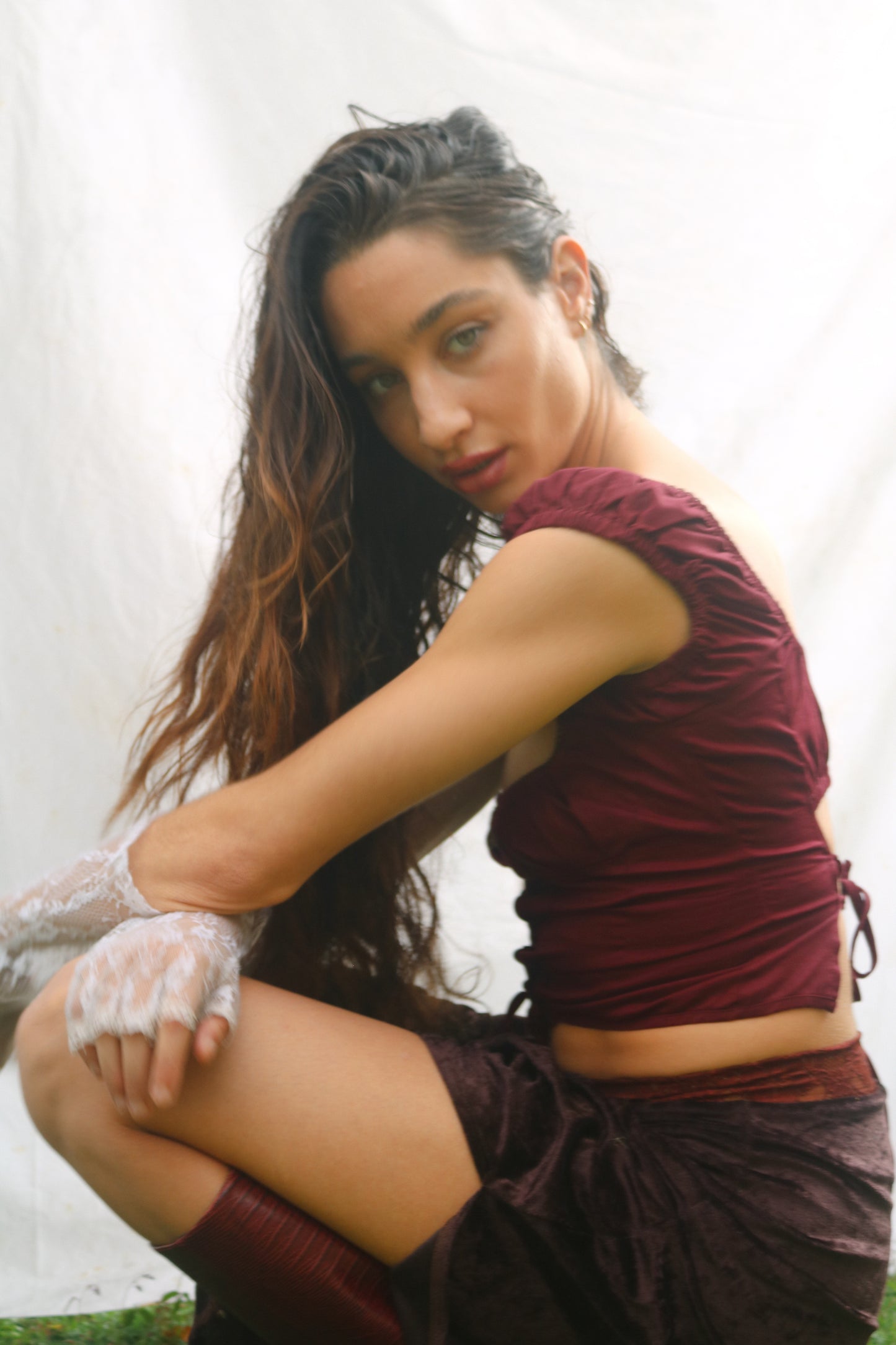 ALEXI BUSTIER - MAHOGANY RED